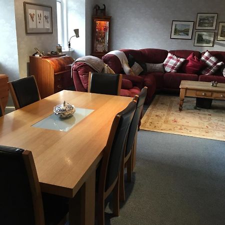 The Old Town Hall B & B Innerleithen Esterno foto
